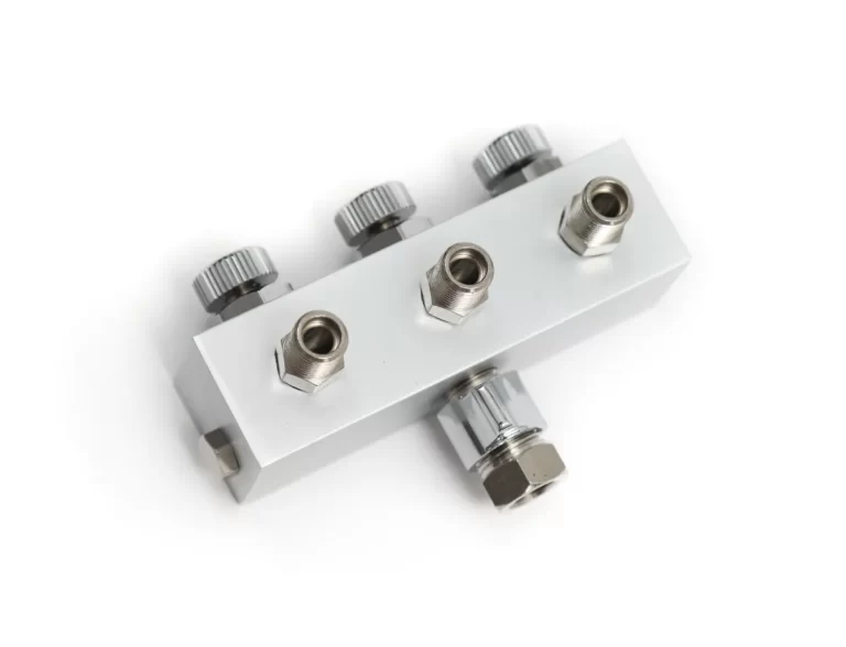 3-Way Air Manifold with outlet Valves – G1/8"