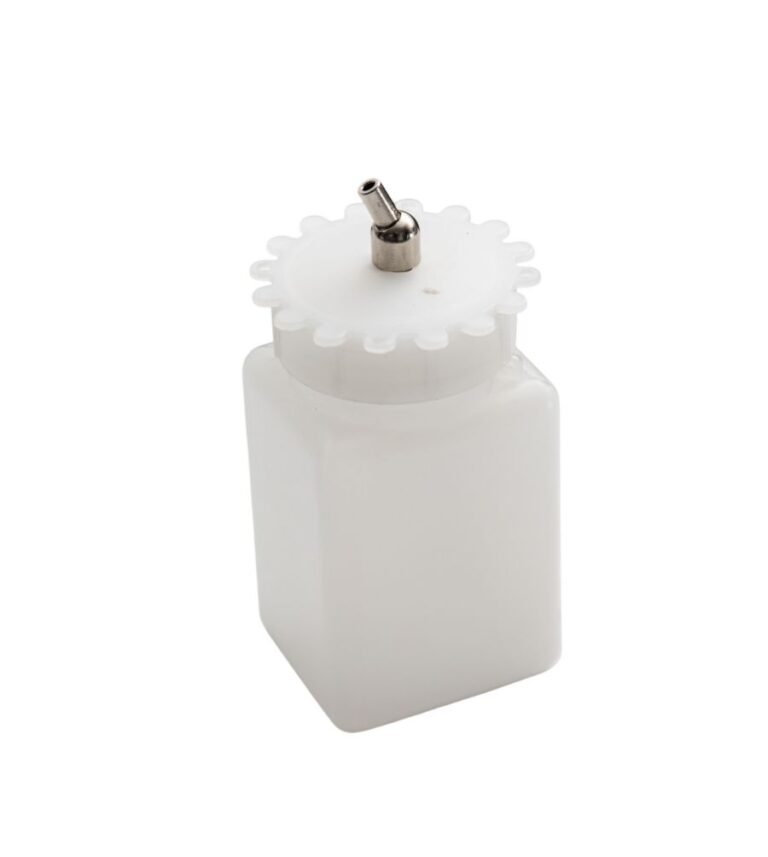 Plastic container 100ml with hose conection