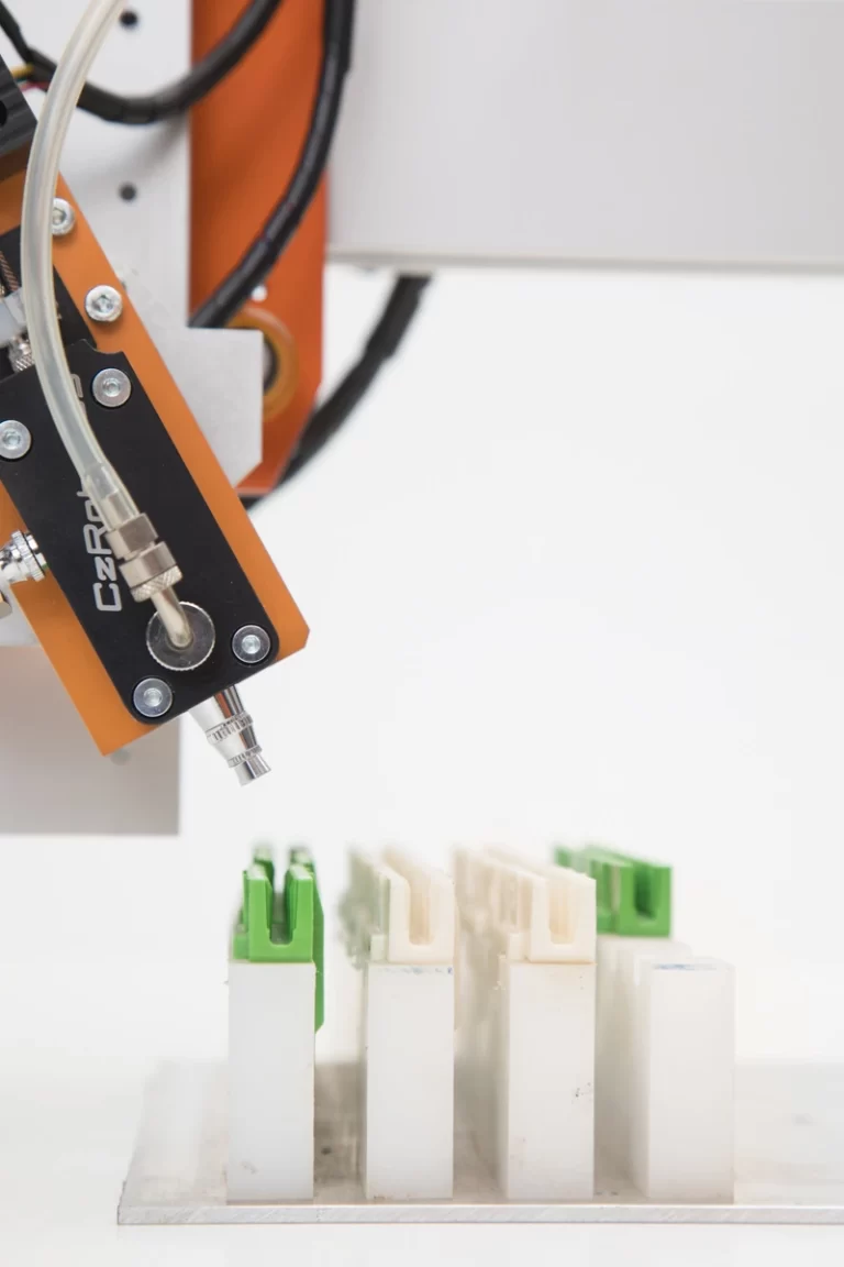 Smooth tilt airbrush